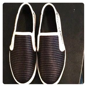 New in the box Vince women’s shoes